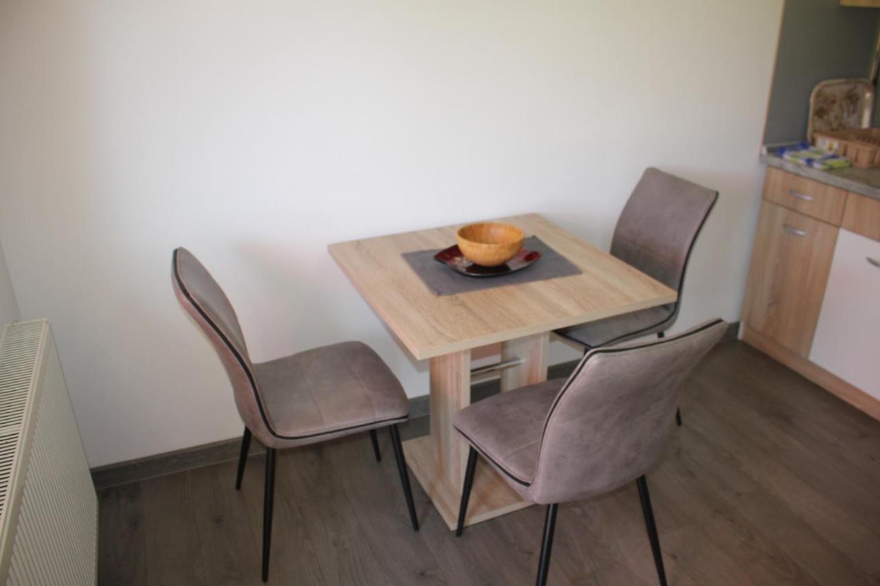 Studio Apartments Adian Кореница Экстерьер фото